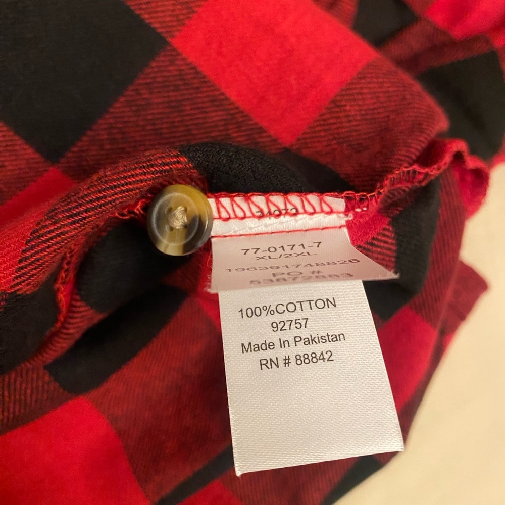 KingSize Red and Black Plaid sleep Shirt - Picture 7 of 8